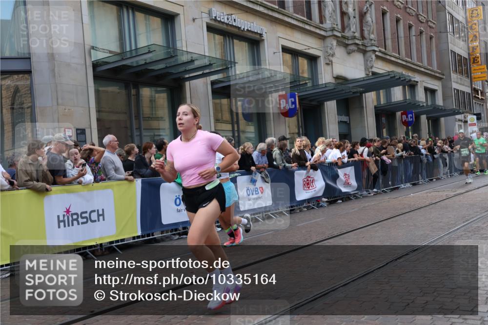 13.09.2026 - 21. swb-Marathon Bremen Strokosch-Dieckow http://msf.ph/oto/10335164 13.09.2026 13:24:43 Ziel 972, 1080, 1166, 1264, 1436, 1448, 2322, 2761, 3015, 3105, 4091, 4113, 4262, 4507, 4918, 4973, 6079, 6360, 6544, 6807, 6943, 7409, 7854, 8245, 8853, 9073, 9152, 9360, 9493, 10103, 13088, 282, 789, 790, 1516, 1582, 2280, 3375, 3524, 3994, 4198, 4262, 4277, 5328, 5572, 5664, 5668, 5669, 5953, 6080, 6626, 7156, 7568, 8310, 8636, 8784, 8881, 9264, 9541, 9573, 9676, 10069, 10071, 10097, 10103 meine-sportfotos.de