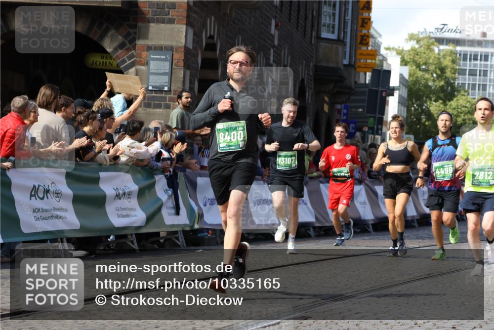 13.09.2026 - 21. swb-Marathon Bremen Strokosch-Dieckow http://msf.ph/oto/10335165 13.09.2026 13:17:37 Ziel 842, 2052, 3148, 4805, 6095, 6624, 6734, 6759, 6803, 8111, 8418, 8532, 8714, 771, 1297, 2125, 2812, 3051, 3192, 4286, 4374, 4498, 4499, 4620, 5530, 5817, 9400, 9505, 13107 meine-sportfotos.de