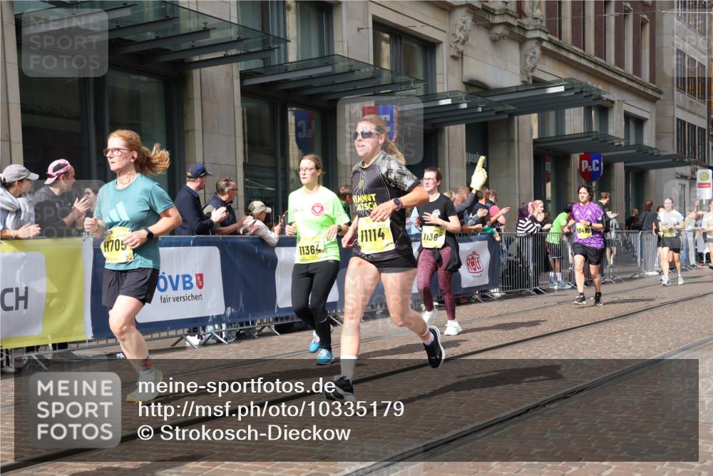 13.09.2026 - 21. swb-Marathon Bremen Strokosch-Dieckow http://msf.ph/oto/10335179 13.09.2026 11:04:33 Ziel 10198, 10283, 10315, 10465, 10481, 10729, 10741, 10850, 10855, 10856, 10940, 10975, 11006, 11133, 11272, 11364, 11366, 11395, 11518, 11592, 11705, 11757, 11939, 12002, 12005, 12235, 12420, 12493, 12495, 12498, 12500, 12502, 12522, 12563, 10160, 10182, 10245, 10291, 10526, 10613, 10711, 10755, 10877, 11114, 11214, 11215, 11221, 11248, 11336, 11410, 11720, 11740, 11761, 11991, 12009, 12929 meine-sportfotos.de