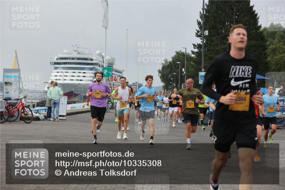 13.09.2026 - Kiel Lauf Andreas Tolksdorf http://msf.ph/oto/10335308 13.09.2026 09:53:01 Kiellinie 1498, 4, 83, 5864, 384, 2120, 10552, 3923 meine-sportfotos.de