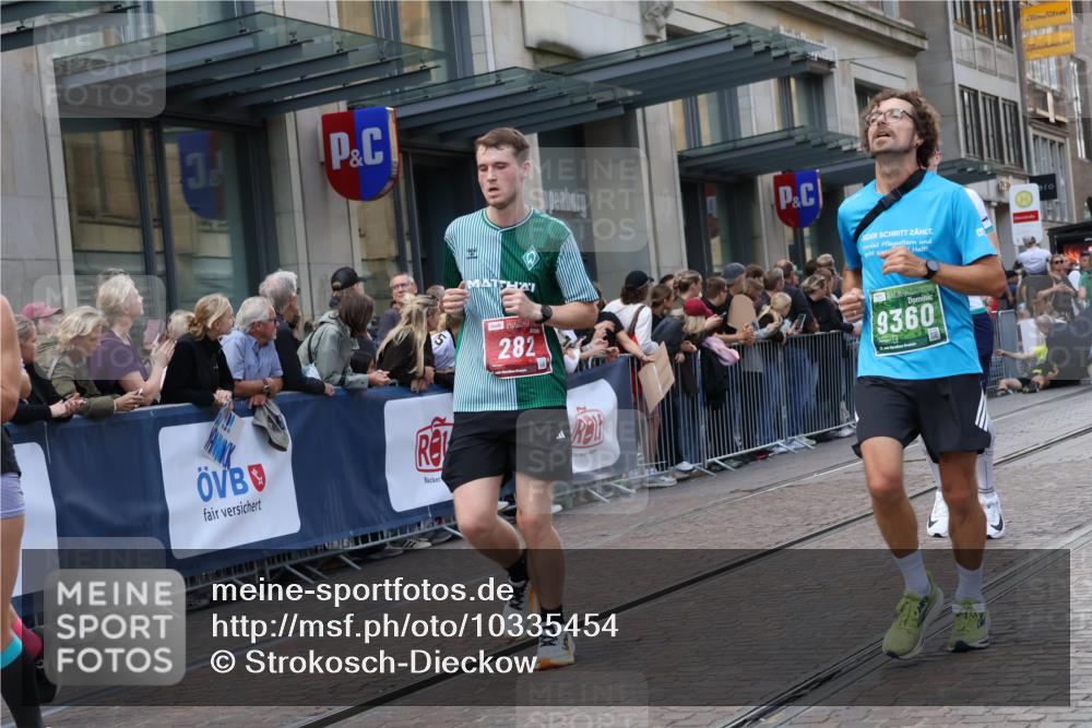 13.09.2026 - 21. swb-Marathon Bremen Strokosch-Dieckow http://msf.ph/oto/10335454 13.09.2026 13:24:50 Ziel 972, 1080, 1119, 1166, 1264, 1436, 1448, 2046, 2322, 3105, 3168, 3187, 4091, 4113, 4294, 4459, 4507, 4918, 4973, 6079, 6113, 6544, 6943, 7306, 7326, 7409, 8245, 9036, 9073, 9152, 9360, 9493, 9563, 13088, 282, 789, 790, 1516, 1582, 2280, 2761, 3015, 3375, 3524, 3994, 4198, 4262, 4277, 5328, 5572, 5664, 5953, 6360, 6626, 6807, 7568, 7854, 8310, 8636, 8853, 8881, 9264, 9541, 10069, 10071, 10097, 10103 meine-sportfotos.de