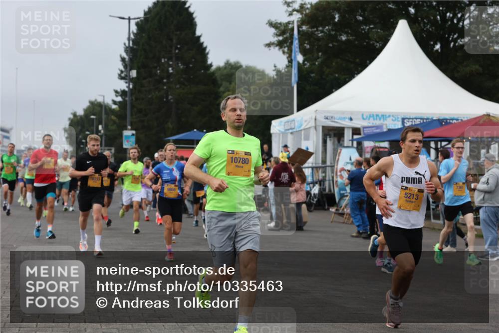 13.09.2026 - Kiel Lauf Andreas Tolksdorf http://msf.ph/oto/10335463 13.09.2026 09:53:09 Kiellinie 10233, 9868, 38, 10780, 7361, 4, 39, 5213 meine-sportfotos.de