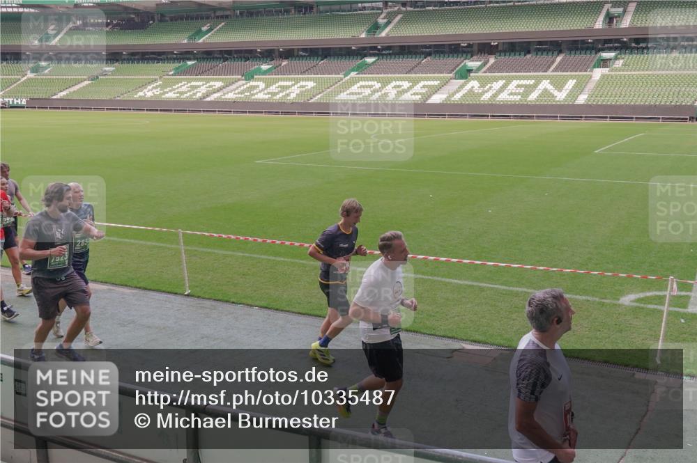 13.09.2026 - 21. swb-Marathon Bremen Michael Burmester http://msf.ph/oto/10335487 13.09.2026 13:10:17 Laufen im Stadion 164, 373, 383, 391, 448, 532, 549, 563, 581, 625, 813, 869, 898, 984, 1072, 1150, 1180, 1398, 1738, 1855, 1867, 1880, 1894, 1967, 2202, 2208, 2232, 2243, 2268, 2284, 2330, 2333, 2339, 2342, 2413, 2429, 2432, 2441, 2443, 2471, 2525, 2530, 2531, 2553, 2573, 2589, 2594, 2654, 2682, 2692, 2714, 2717, 2784, 2785, 2819, 2836, 2920, 2931, 2932, 2941, 3026, 3032, 3063, 3086, 3089, 3122, 3174, 3207, 3208, 3291, 3316, 3333, 3370, 3398, 3409, 3410, 3437, 3470, 3549, 3707, 3769, 3857, 109 meine-sportfotos.de