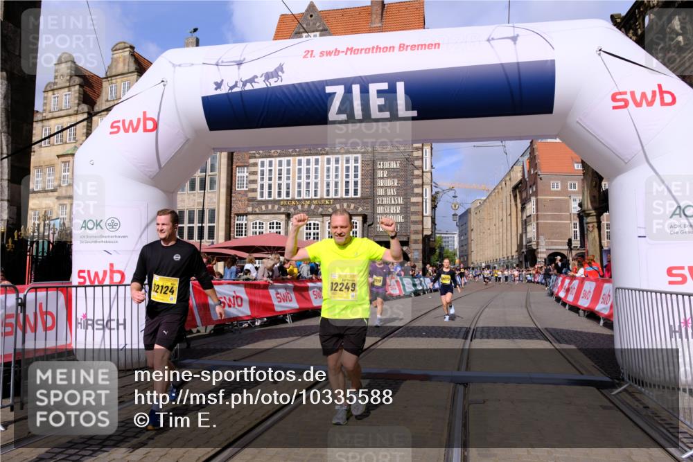 13.09.2026 - 21. swb-Marathon Bremen Tim E. http://msf.ph/oto/10335588 13.09.2026 11:07:06 Ziel 10323, 10378, 10663, 10795, 10989, 11066, 11370, 12124, 12146, 12219, 12249 meine-sportfotos.de