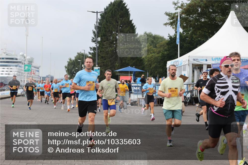 13.09.2026 - Kiel Lauf Andreas Tolksdorf http://msf.ph/oto/10335603 13.09.2026 09:53:15 Kiellinie 4, 837, 1781, 4681 meine-sportfotos.de