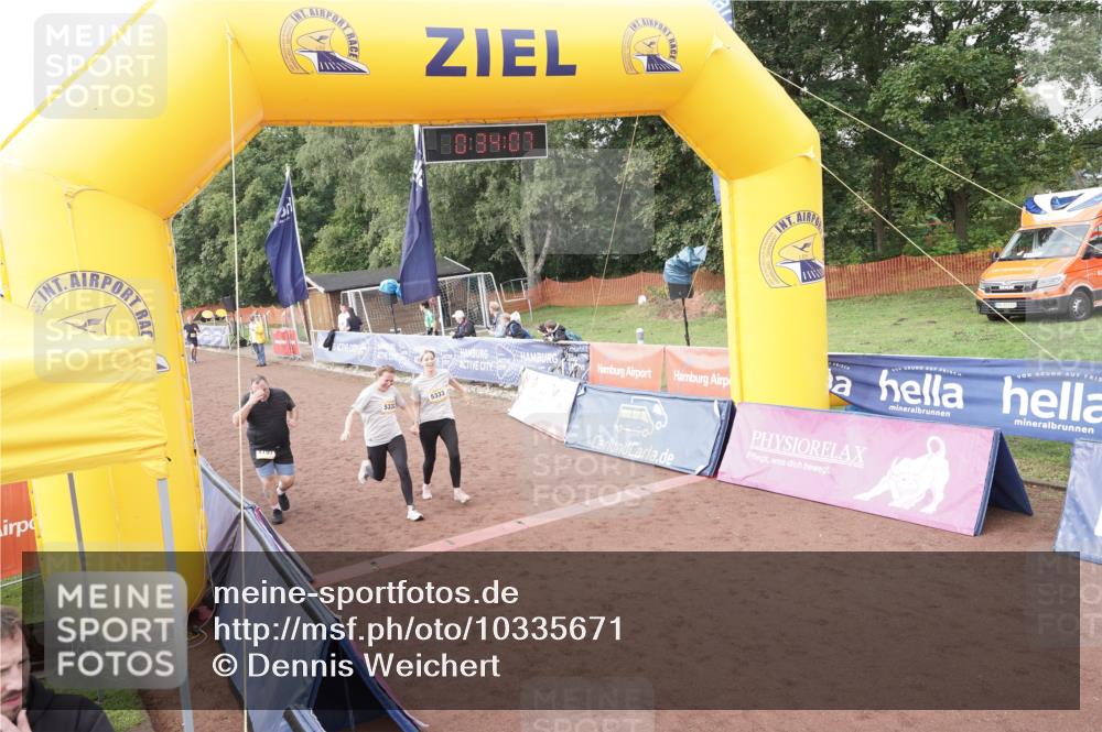 13.09.2026 - Airport Race Dennis Weichert http://msf.ph/oto/10335671 13.09.2026 10:34:40 Ziel 4197, 5332, 5333, 5358 meine-sportfotos.de