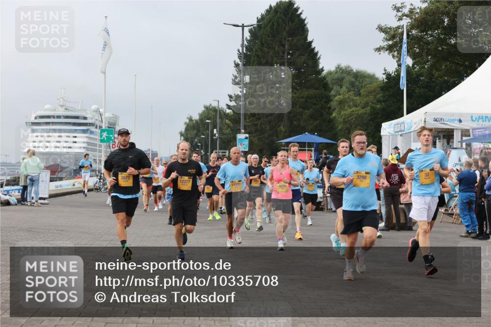 13.09.2026 - Kiel Lauf Andreas Tolksdorf http://msf.ph/oto/10335708 13.09.2026 09:53:19 Kiellinie 2673, 12277, 3298, 2441, 11299, 4679, 32 meine-sportfotos.de