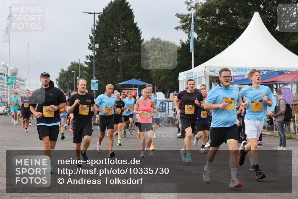 13.09.2026 - Kiel Lauf Andreas Tolksdorf http://msf.ph/oto/10335730 13.09.2026 09:53:20 Kiellinie 2, 4, 2673, 12277, 9438, 11299, 10539, 4679, 31, 3298, 32 meine-sportfotos.de