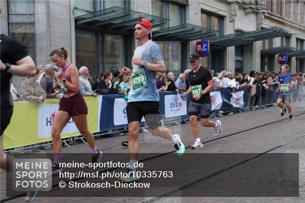 13.09.2026 - 21. swb-Marathon Bremen Strokosch-Dieckow http://msf.ph/oto/10335763 13.09.2026 13:25:03 Ziel 209, 260, 1119, 1166, 1436, 1448, 1650, 1658, 2046, 3168, 3187, 4294, 4459, 5755, 5814, 6113, 6380, 7252, 7306, 7326, 8357, 8695, 8769, 9036, 9299, 9460, 9468, 9493, 9563, 13025, 13088, 972, 1080, 1166, 1264, 1516, 2280, 2322, 2761, 3015, 3105, 4091, 4113, 4198, 4262, 4277, 4507, 4918, 4973, 5664, 6079, 6360, 6544, 6626, 6807, 6943, 7409, 7854, 8245, 8853, 9073, 9152, 9360, 10103 meine-sportfotos.de