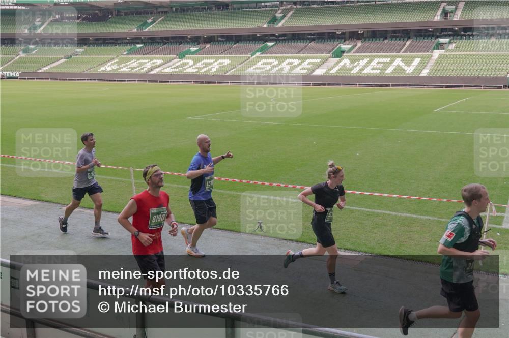 13.09.2026 - 21. swb-Marathon Bremen Michael Burmester http://msf.ph/oto/10335766 13.09.2026 13:10:47 Laufen im Stadion 164, 265, 373, 391, 448, 532, 581, 869, 898, 984, 1180, 1738, 1855, 1867, 1894, 1952, 1967, 2202, 2232, 2268, 2281, 2284, 2299, 2330, 2333, 2339, 2342, 2353, 2432, 2443, 2471, 2525, 2530, 2531, 2553, 2573, 2589, 2594, 2654, 2669, 2682, 2714, 2717, 2784, 2785, 2804, 2819, 2836, 2920, 2932, 3026, 3032, 3063, 3082, 3086, 3089, 3122, 3159, 3174, 3207, 3208, 3291, 3316, 3333, 3352, 3370, 3398, 3409, 3410, 3470, 3549, 3707, 3769, 109, 551 meine-sportfotos.de