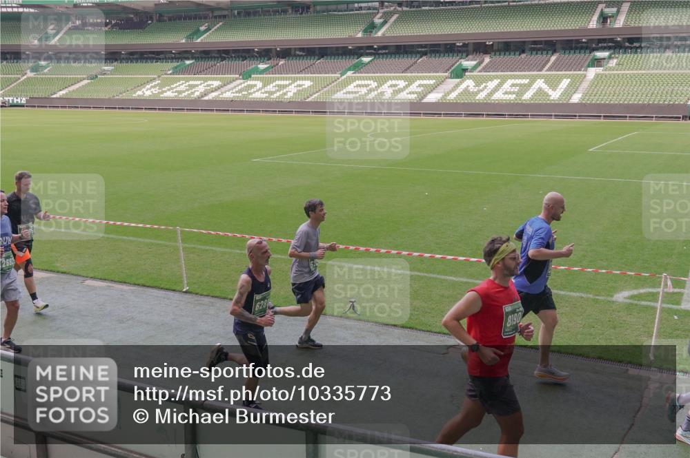 13.09.2026 - 21. swb-Marathon Bremen Michael Burmester http://msf.ph/oto/10335773 13.09.2026 13:10:48 Laufen im Stadion 164, 265, 373, 391, 448, 581, 869, 898, 984, 1180, 1738, 1855, 1867, 1894, 1952, 1967, 2202, 2232, 2268, 2281, 2284, 2299, 2330, 2333, 2339, 2342, 2353, 2432, 2443, 2471, 2525, 2530, 2531, 2553, 2573, 2589, 2594, 2654, 2669, 2682, 2714, 2717, 2784, 2785, 2804, 2819, 2836, 2920, 2932, 3026, 3032, 3063, 3082, 3086, 3089, 3122, 3159, 3174, 3207, 3208, 3291, 3316, 3333, 3352, 3370, 3398, 3409, 3410, 3470, 3549, 3707, 3769, 109, 551 meine-sportfotos.de