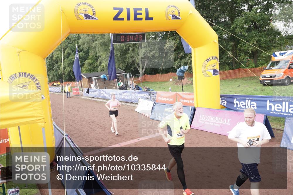 13.09.2026 - Airport Race Dennis Weichert http://msf.ph/oto/10335844 13.09.2026 10:34:57 Ziel 4027, 5014, 5226, 5256, 5352, 5360, 5456 meine-sportfotos.de