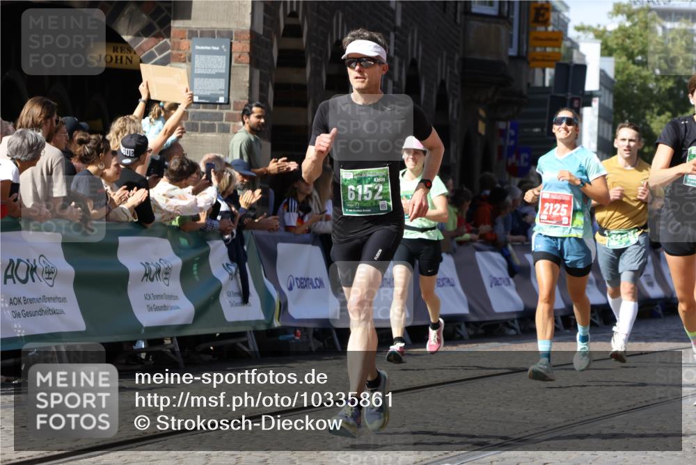 13.09.2026 - 21. swb-Marathon Bremen Strokosch-Dieckow http://msf.ph/oto/10335861 13.09.2026 13:18:07 Ziel 771, 948, 1297, 2001, 2125, 2234, 2812, 3051, 3192, 3760, 4286, 4374, 4498, 4499, 4620, 5530, 5817, 5935, 8869, 9400, 9505, 9595, 9596, 9837, 13041, 13107, 1146, 1419, 1872, 3458, 3634, 5292, 5460, 6152, 7491, 7954, 9134, 9609, 10065, 13150 meine-sportfotos.de