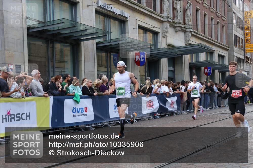 13.09.2026 - 21. swb-Marathon Bremen Strokosch-Dieckow http://msf.ph/oto/10335906 13.09.2026 13:25:07 Ziel 209, 260, 1119, 1650, 1658, 2046, 3168, 3186, 3187, 3806, 4294, 4459, 4717, 5703, 5755, 5814, 6113, 6380, 7252, 7306, 7326, 8357, 8545, 8695, 8769, 8890, 9036, 9299, 9460, 9468, 9506, 9563, 13025, 972, 1080, 1166, 1264, 1436, 1448, 2322, 2761, 3015, 3105, 4091, 4113, 4262, 4507, 4918, 4973, 5664, 6079, 6360, 6544, 6807, 6943, 7409, 7854, 8245, 8853, 9073, 9152, 9360, 9493, 10103, 13088 meine-sportfotos.de