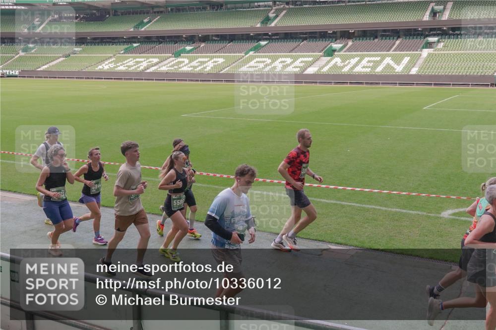 13.09.2026 - 21. swb-Marathon Bremen Michael Burmester http://msf.ph/oto/10336012 13.09.2026 13:11:15 Laufen im Stadion 265, 373, 581, 703, 843, 869, 984, 1113, 1180, 1435, 1738, 1849, 1851, 1855, 1867, 1894, 1936, 1952, 1967, 2202, 2248, 2268, 2281, 2284, 2299, 2330, 2333, 2339, 2342, 2353, 2375, 2426, 2432, 2443, 2530, 2531, 2553, 2589, 2654, 2659, 2669, 2673, 2682, 2714, 2717, 2784, 2785, 2804, 2819, 2822, 2836, 2850, 2907, 2920, 2932, 2976, 3026, 3027, 3063, 3079, 3082, 3086, 3089, 3122, 3159, 3174, 3207, 3208, 3291, 3328, 3349, 3352, 3370, 3409, 3410, 3470, 3549, 551 meine-sportfotos.de
