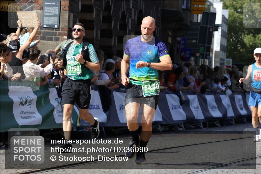 13.09.2026 - 21. swb-Marathon Bremen Strokosch-Dieckow http://msf.ph/oto/10336090 13.09.2026 13:18:18 Ziel 948, 1631, 1797, 2001, 2260, 2634, 2671, 3051, 3192, 3241, 3514, 4131, 4286, 4374, 4733, 5530, 5695, 5935, 5948, 6290, 6448, 8094, 8805, 8869, 8943, 8944, 9595, 9596, 9837, 13041, 1146, 1419, 2055, 5307, 5460, 6293, 6294, 6818, 7245, 7491, 7731, 8404, 8872, 9019, 9275, 13150 meine-sportfotos.de