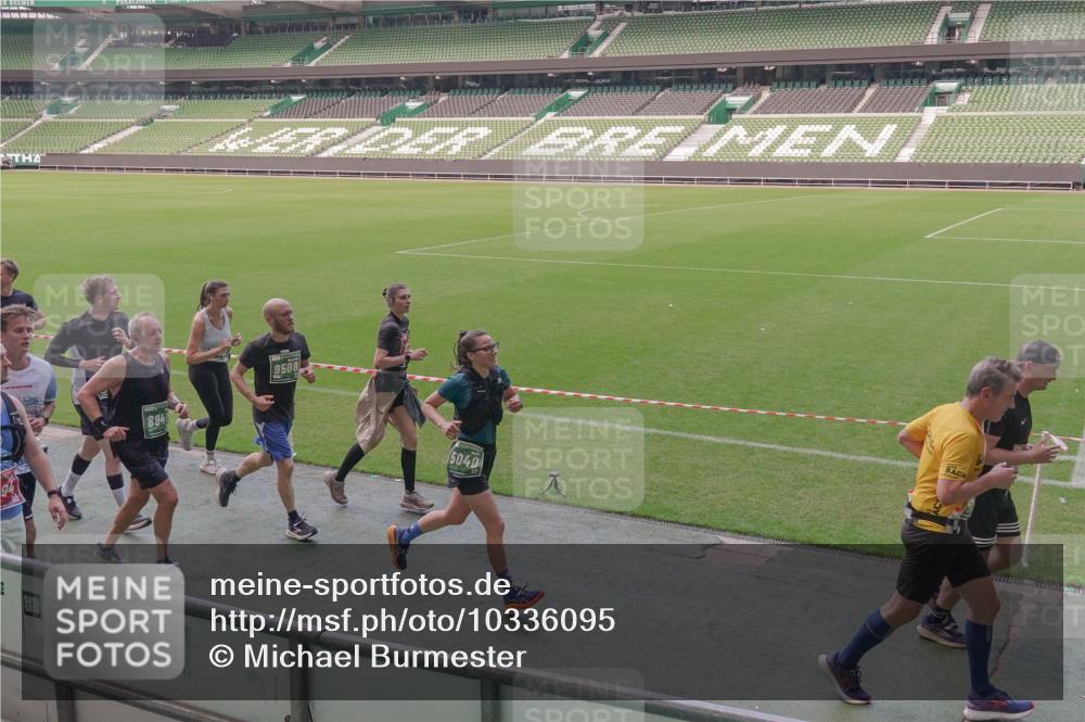 13.09.2026 - 21. swb-Marathon Bremen Michael Burmester http://msf.ph/oto/10336095 13.09.2026 13:11:24 Laufen im Stadion 265, 373, 581, 703, 843, 984, 1113, 1226, 1435, 1738, 1849, 1851, 1855, 1867, 1894, 1936, 1952, 1967, 2202, 2248, 2268, 2281, 2284, 2299, 2330, 2333, 2339, 2342, 2353, 2375, 2377, 2398, 2426, 2432, 2443, 2530, 2531, 2553, 2589, 2654, 2659, 2669, 2673, 2682, 2714, 2784, 2785, 2804, 2819, 2822, 2836, 2850, 2907, 2932, 2976, 3026, 3027, 3079, 3082, 3089, 3122, 3159, 3174, 3207, 3208, 3308, 3328, 3349, 3352, 3370, 3409, 3410, 3470, 3549, 551 meine-sportfotos.de