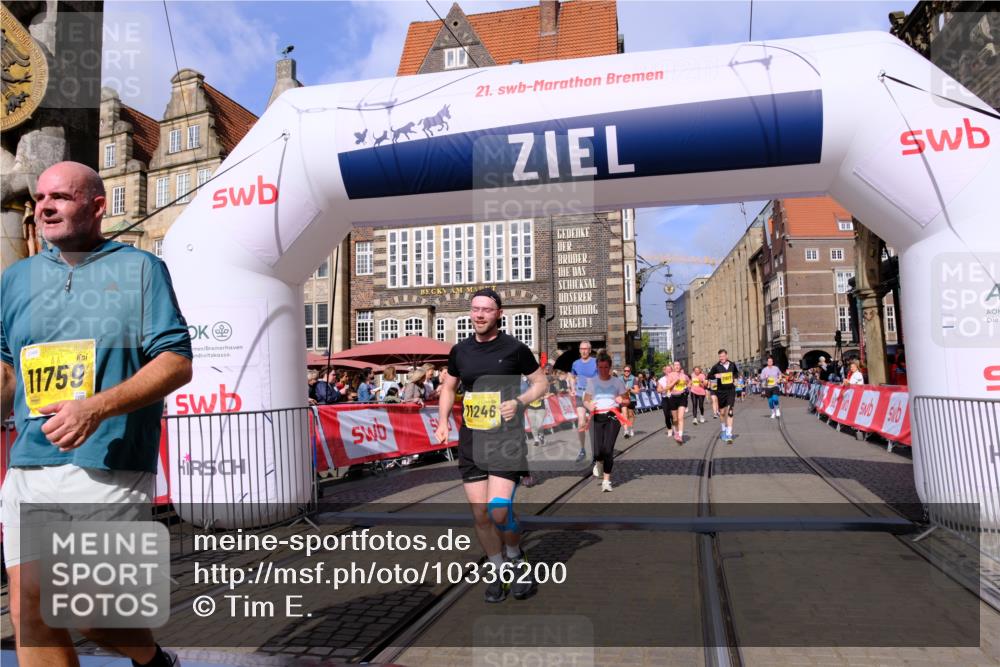 13.09.2026 - 21. swb-Marathon Bremen Tim E. http://msf.ph/oto/10336200 13.09.2026 11:07:34 Ziel 10205, 10360, 10488, 10695, 10748, 11100, 11123, 11246, 11393, 11417, 11439, 11600, 11684, 11696, 11759, 11822, 11823, 11865, 11917, 12020, 12173, 12255, 12266, 12536 meine-sportfotos.de