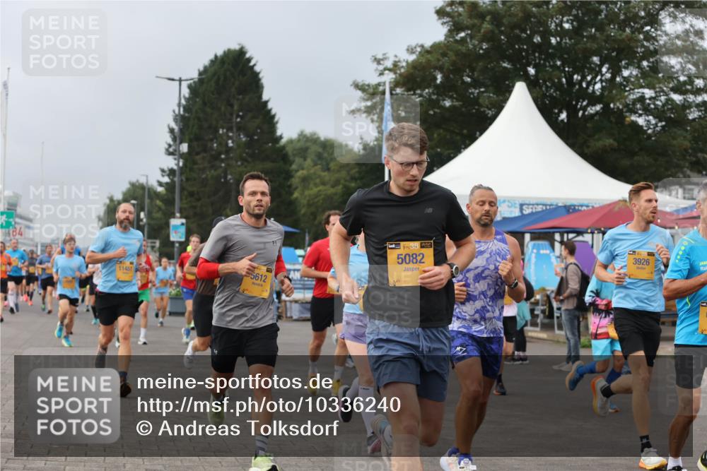 13.09.2026 - Kiel Lauf Andreas Tolksdorf http://msf.ph/oto/10336240 13.09.2026 09:53:39 Kiellinie 11451, 39, 5612, 38, 5082, 31, 3926 meine-sportfotos.de
