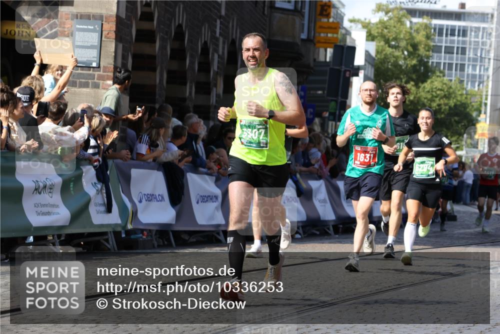 13.09.2026 - 21. swb-Marathon Bremen Strokosch-Dieckow http://msf.ph/oto/10336253 13.09.2026 13:18:24 Ziel 948, 1631, 1797, 1872, 2001, 2260, 2634, 2671, 3241, 3458, 3514, 3634, 4131, 4733, 5292, 5695, 5935, 5948, 6152, 6290, 6448, 8094, 8805, 8869, 8943, 8944, 9134, 9595, 9596, 9609, 9837, 10065, 13041, 465, 2055, 2324, 2948, 3631, 4413, 4642, 5307, 6293, 6294, 6818, 7245, 7731, 8404, 8540, 8872, 9019, 9275, 9833 meine-sportfotos.de