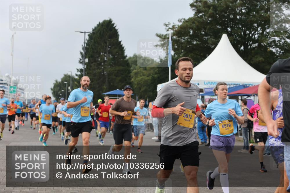 13.09.2026 - Kiel Lauf Andreas Tolksdorf http://msf.ph/oto/10336256 13.09.2026 09:53:39 Kiellinie 11451, 903, 8, 38, 5612, 6519 meine-sportfotos.de