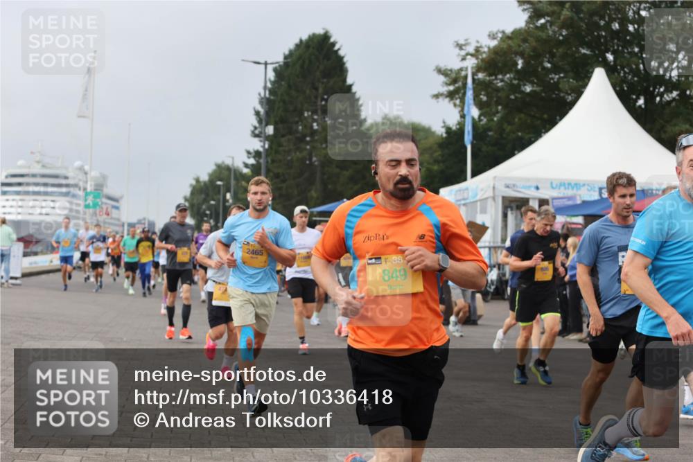 13.09.2026 - Kiel Lauf Andreas Tolksdorf http://msf.ph/oto/10336418 13.09.2026 09:53:47 Kiellinie 2465, 4, 38, 849, 886 meine-sportfotos.de