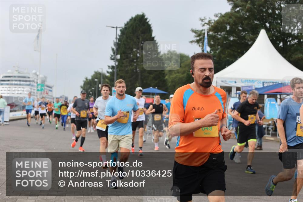 13.09.2026 - Kiel Lauf Andreas Tolksdorf http://msf.ph/oto/10336425 13.09.2026 09:53:47 Kiellinie 049, 98 meine-sportfotos.de