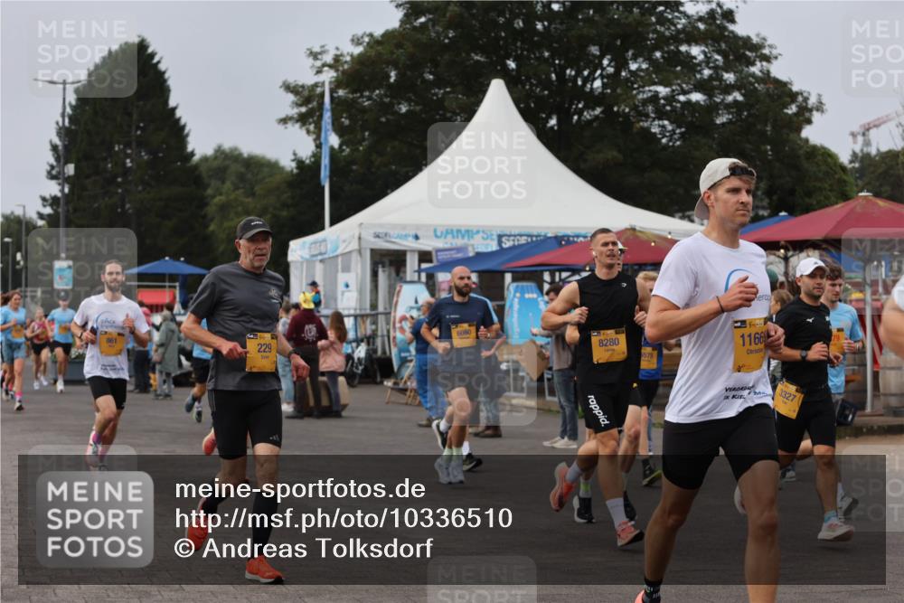 13.09.2026 - Kiel Lauf Andreas Tolksdorf http://msf.ph/oto/10336510 13.09.2026 09:53:50 Kiellinie 861, 229, 6080, 8280, 5575, 39, 1166, 3327 meine-sportfotos.de