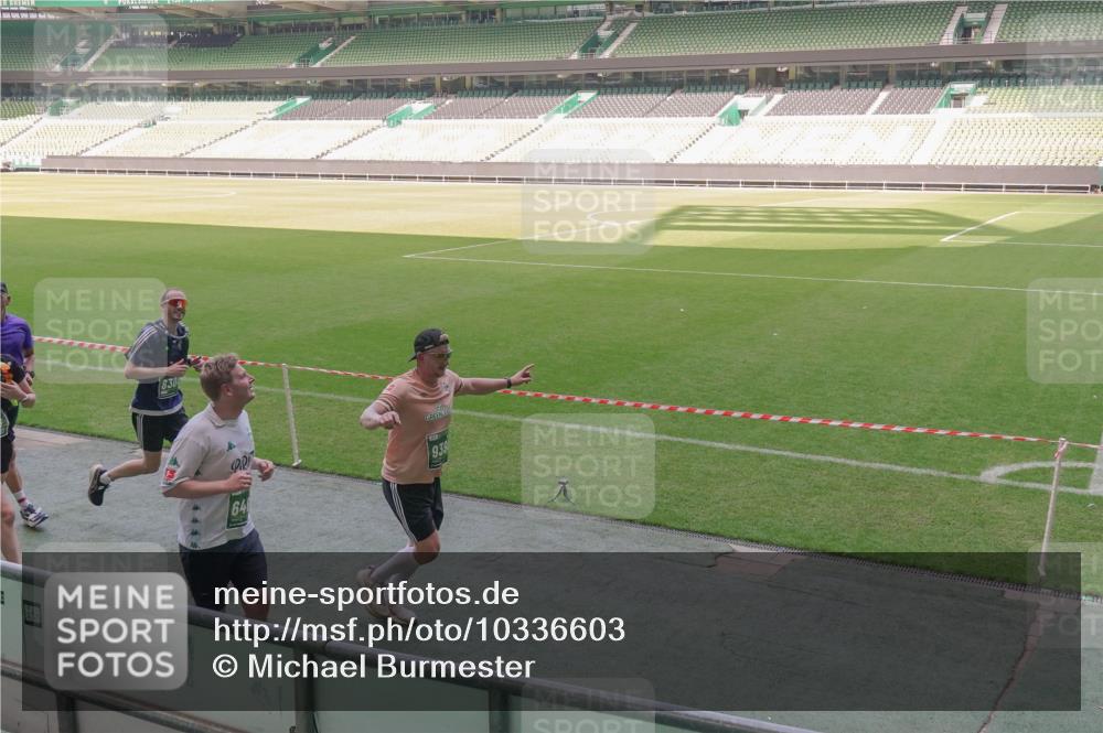13.09.2026 - 21. swb-Marathon Bremen Michael Burmester http://msf.ph/oto/10336603 13.09.2026 13:12:25 Laufen im Stadion 118, 183, 265, 349, 514, 695, 702, 703, 843, 933, 1113, 1143, 1226, 1286, 1334, 1435, 1641, 1849, 1851, 1936, 1952, 1991, 2005, 2248, 2264, 2281, 2299, 2330, 2336, 2353, 2375, 2377, 2398, 2426, 2439, 2443, 2461, 2478, 2505, 2589, 2659, 2665, 2669, 2673, 2684, 2765, 2773, 2792, 2804, 2815, 2822, 2836, 2850, 2860, 2884, 2895, 2907, 2963, 2966, 2975, 2976, 3027, 3079, 3082, 3143, 3155, 3159, 3253, 3293, 3308, 3313, 3328, 3349, 3352, 3434, 3549, 551 meine-sportfotos.de