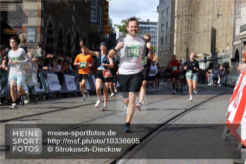 13.09.2026 - 21. swb-Marathon Bremen Strokosch-Dieckow http://msf.ph/oto/10336605 13.09.2026 13:25:57 Ziel 150, 191, 209, 1458, 1650, 1752, 2421, 2781, 3124, 3186, 3722, 3806, 4439, 4717, 4927, 5139, 5703, 5755, 5814, 8545, 8597, 8890, 9440, 9468, 9506, 1896, 2666, 3248, 3516, 4476, 4724, 5558, 5854, 5906, 6605, 6886, 8361, 8635, 9266, 9794 meine-sportfotos.de