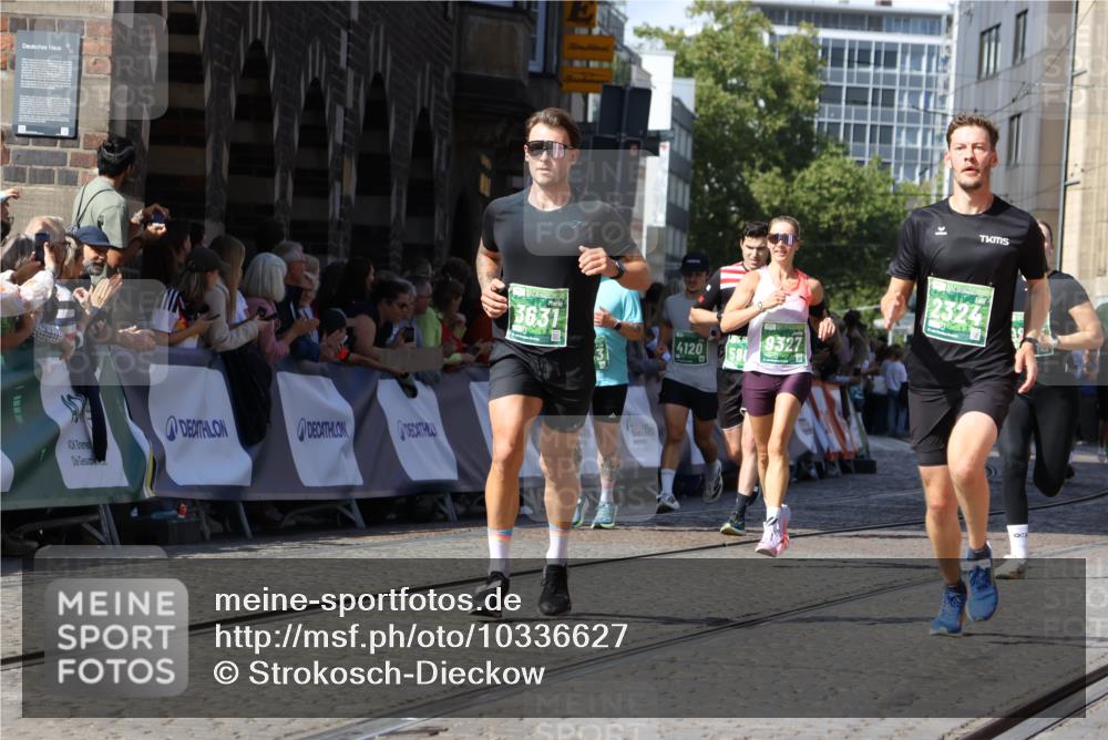 13.09.2026 - 21. swb-Marathon Bremen Strokosch-Dieckow http://msf.ph/oto/10336627 13.09.2026 13:18:36 Ziel 1146, 1419, 1872, 2260, 2671, 3241, 3458, 3514, 3634, 4131, 5292, 5307, 5460, 5695, 6152, 7491, 7954, 8094, 8943, 8944, 9134, 9609, 10065, 13150, 2324, 2948, 3631, 4120, 4642, 5277, 5867, 6787, 7104, 7163, 7602, 8743, 9327, 9833 meine-sportfotos.de