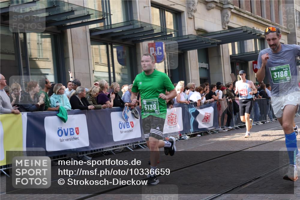 13.09.2026 - 21. swb-Marathon Bremen Strokosch-Dieckow http://msf.ph/oto/10336659 13.09.2026 13:25:27 Ziel 150, 191, 209, 1163, 1458, 1647, 1752, 2033, 2421, 2708, 2781, 2987, 3124, 3186, 3722, 3806, 4067, 4161, 4411, 4439, 4717, 4842, 4927, 5013, 5139, 5622, 5701, 5703, 5755, 6135, 7638, 7780, 8271, 8545, 8597, 8890, 9440, 9506, 209, 260, 1119, 1166, 1436, 1448, 1650, 1658, 2046, 3105, 3168, 3187, 4294, 4459, 5755, 5814, 6113, 6380, 7252, 7306, 7326, 8357, 8695, 8769, 9036, 9073, 9299, 9360, 9460, 9468, 9493, 9563, 13025, 13088 meine-sportfotos.de