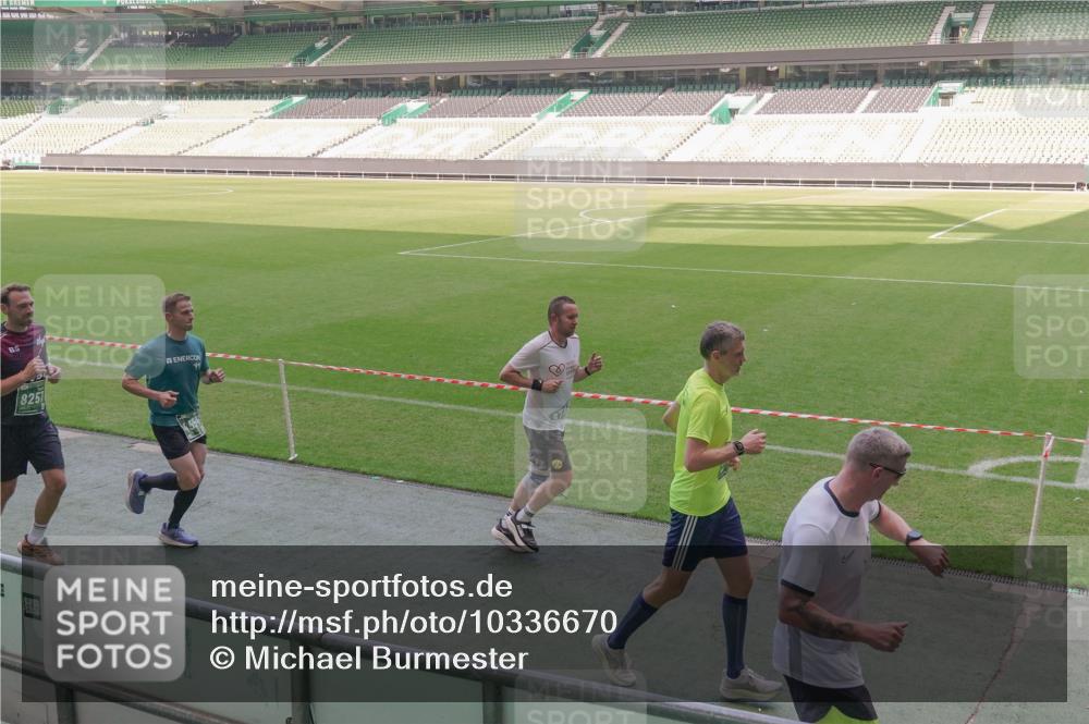 13.09.2026 - 21. swb-Marathon Bremen Michael Burmester http://msf.ph/oto/10336670 13.09.2026 13:12:33 Laufen im Stadion 118, 183, 265, 278, 349, 514, 576, 695, 702, 703, 843, 933, 950, 1005, 1113, 1143, 1226, 1286, 1334, 1435, 1641, 1849, 1851, 1936, 1952, 1991, 2005, 2248, 2264, 2281, 2299, 2336, 2353, 2375, 2377, 2398, 2426, 2439, 2461, 2478, 2505, 2612, 2659, 2665, 2669, 2673, 2684, 2765, 2773, 2792, 2804, 2815, 2816, 2822, 2850, 2860, 2884, 2895, 2907, 2921, 2963, 2966, 2975, 2976, 3016, 3027, 3079, 3082, 3143, 3155, 3159, 3253, 3293, 3308, 3313, 3328, 3349, 3352, 3434, 551 meine-sportfotos.de