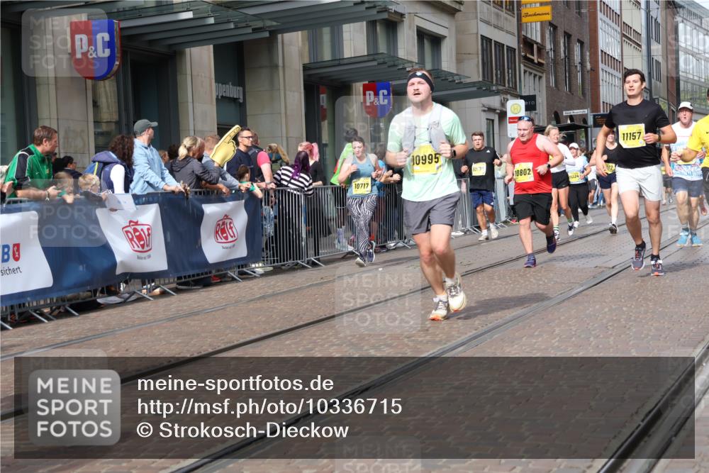 13.09.2026 - 21. swb-Marathon Bremen Strokosch-Dieckow http://msf.ph/oto/10336715 13.09.2026 11:05:08 Ziel 10186, 10259, 10260, 10411, 10432, 10576, 10697, 10717, 10802, 10864, 10995, 11102, 11146, 11157, 11218, 11314, 11326, 11334, 11387, 11394, 11520, 11521, 11571, 11572, 11616, 11724, 11791, 11892, 11947, 12011, 12055, 12079, 12080, 12251, 12273, 12330, 12362, 10315, 10370, 10465, 10718, 10729, 10741, 10800, 10850, 10855, 10856, 10975, 11006, 11102, 11105, 11133, 11157, 11218, 11272, 11281, 11395, 11518, 11584, 11616, 11722, 11757, 11900, 11939, 12002, 12064 meine-sportfotos.de