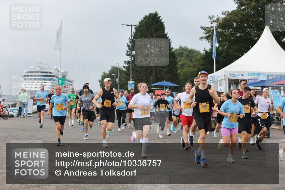 13.09.2026 - Kiel Lauf Andreas Tolksdorf http://msf.ph/oto/10336757 13.09.2026 09:53:59 Kiellinie 3, 4, 7471, 11153, 3124, 9289, 10893, 990, 0773, 1403, 11927 meine-sportfotos.de