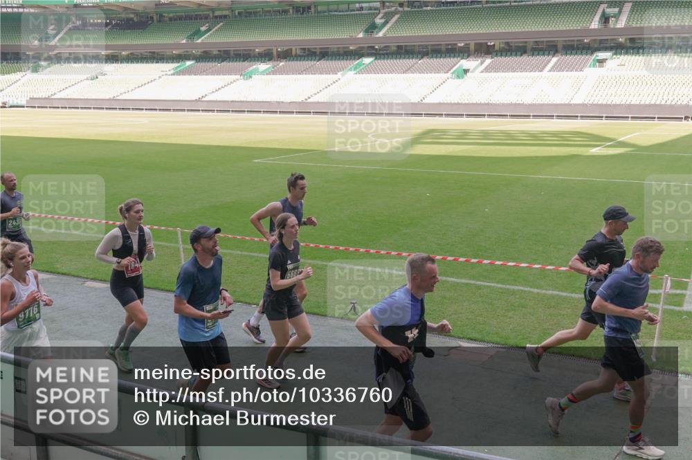 13.09.2026 - 21. swb-Marathon Bremen Michael Burmester http://msf.ph/oto/10336760 13.09.2026 13:12:42 Laufen im Stadion 118, 183, 265, 270, 278, 349, 514, 576, 695, 702, 703, 843, 933, 950, 1005, 1113, 1143, 1226, 1286, 1334, 1426, 1435, 1641, 1849, 1851, 1936, 1952, 1991, 2005, 2248, 2264, 2281, 2299, 2336, 2353, 2375, 2377, 2398, 2426, 2439, 2461, 2478, 2505, 2612, 2659, 2665, 2673, 2684, 2765, 2773, 2792, 2804, 2815, 2816, 2822, 2850, 2860, 2884, 2895, 2907, 2921, 2963, 2966, 2975, 2976, 3016, 3027, 3079, 3082, 3143, 3155, 3159, 3253, 3277, 3293, 3308, 3313, 3328, 3349, 3434, 551 meine-sportfotos.de