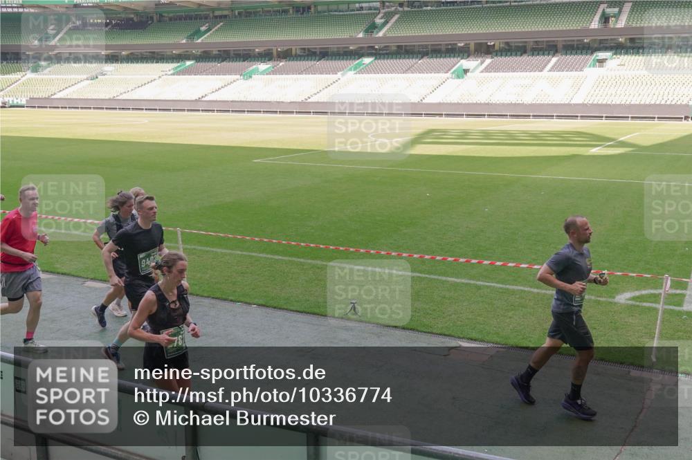 13.09.2026 - 21. swb-Marathon Bremen Michael Burmester http://msf.ph/oto/10336774 13.09.2026 13:12:44 Laufen im Stadion 118, 183, 270, 278, 349, 514, 576, 695, 702, 703, 843, 933, 950, 1005, 1113, 1143, 1226, 1286, 1334, 1426, 1435, 1641, 1849, 1851, 1936, 1952, 1991, 2005, 2248, 2264, 2281, 2336, 2353, 2375, 2377, 2398, 2426, 2439, 2461, 2478, 2505, 2612, 2659, 2665, 2673, 2684, 2765, 2773, 2792, 2804, 2815, 2816, 2822, 2850, 2860, 2884, 2895, 2907, 2921, 2963, 2966, 2975, 2976, 3016, 3027, 3079, 3082, 3143, 3155, 3253, 3277, 3293, 3308, 3313, 3328, 3349, 3434, 551 meine-sportfotos.de