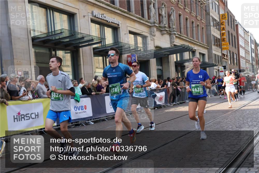 13.09.2026 - 21. swb-Marathon Bremen Strokosch-Dieckow http://msf.ph/oto/10336796 13.09.2026 13:25:30 Ziel 150, 191, 1163, 1458, 1647, 1752, 2033, 2062, 2421, 2708, 2781, 2987, 3124, 3186, 3248, 3722, 3806, 4067, 4161, 4411, 4439, 4476, 4717, 4842, 4927, 5013, 5139, 5622, 5701, 5703, 6135, 6605, 7638, 7780, 8271, 8592, 8597, 8890, 9440, 9506, 209, 260, 1119, 1436, 1650, 1658, 2046, 3168, 3187, 4294, 4459, 5755, 5814, 6113, 6380, 7252, 7306, 7326, 8357, 8545, 8695, 8769, 9036, 9299, 9460, 9468, 9506, 9563, 13025 meine-sportfotos.de