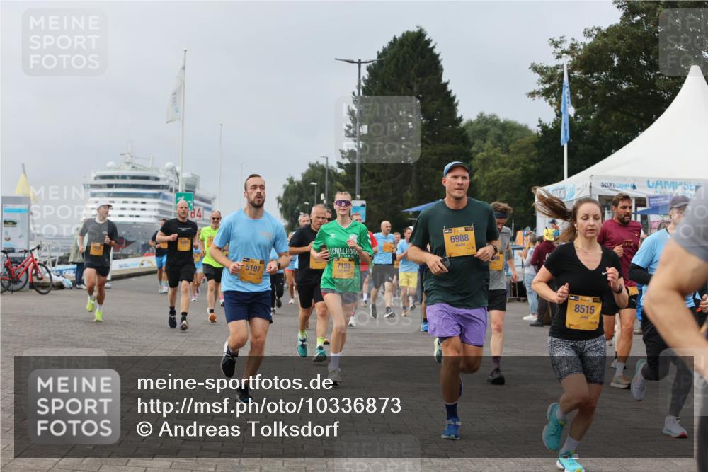13.09.2026 - Kiel Lauf Andreas Tolksdorf http://msf.ph/oto/10336873 13.09.2026 09:54:03 Kiellinie 7933, 84, 2044, 31, 5197, 7158, 38, 6988, 91, 8515, 1 meine-sportfotos.de