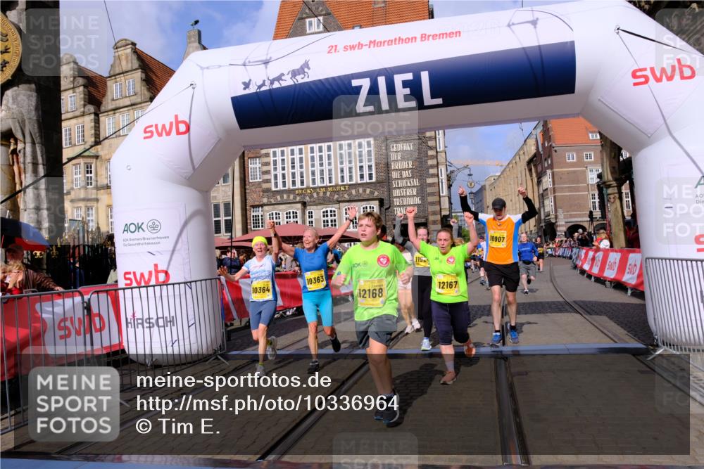 13.09.2026 - 21. swb-Marathon Bremen Tim E. http://msf.ph/oto/10336964 13.09.2026 11:07:53 Ziel 10138, 10279, 10280, 10363, 10364, 10501, 10505, 10580, 10595, 10695, 10907, 10935, 11037, 11223, 11643, 11767, 11899, 11924, 11934, 12167, 12168, 12194, 12210, 12277, 12307, 12419, 12509 meine-sportfotos.de