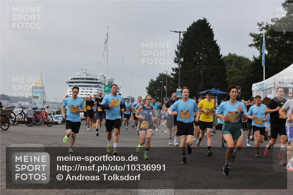 13.09.2026 - Kiel Lauf Andreas Tolksdorf http://msf.ph/oto/10336991 13.09.2026 09:54:13 Kiellinie 12071, 9152, 10087, 2177 meine-sportfotos.de