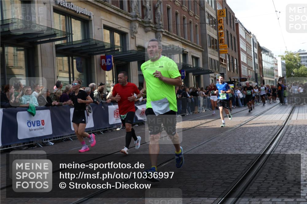 13.09.2026 - 21. swb-Marathon Bremen Strokosch-Dieckow http://msf.ph/oto/10336997 13.09.2026 13:25:35 Ziel 150, 1163, 1458, 1647, 1752, 2033, 2062, 2421, 2708, 2781, 2987, 3248, 3516, 3722, 4067, 4161, 4411, 4439, 4476, 4842, 4927, 5013, 5139, 5558, 5622, 5701, 6135, 6605, 7638, 7780, 8271, 8361, 8592, 9266, 9440, 9794, 191, 209, 260, 1119, 1650, 1658, 2046, 3124, 3168, 3186, 3187, 3806, 4294, 4717, 5703, 5755, 5814, 6113, 6380, 7252, 7306, 8357, 8545, 8597, 8695, 8769, 8890, 9036, 9299, 9440, 9460, 9468, 9506, 9563, 13025 meine-sportfotos.de