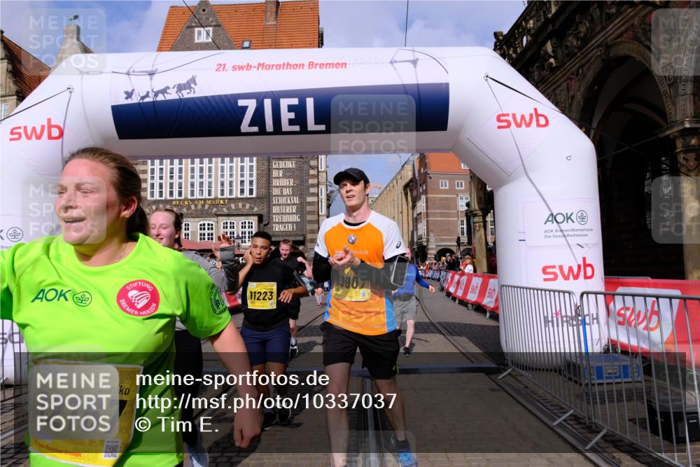 13.09.2026 - 21. swb-Marathon Bremen Tim E. http://msf.ph/oto/10337037 13.09.2026 11:07:55 Ziel 10138, 10279, 10280, 10363, 10364, 10501, 10505, 10580, 10595, 10830, 10871, 10907, 10935, 11037, 11223, 11515, 11643, 11767, 11899, 11924, 11934, 12097, 12167, 12168, 12194, 12210, 12277, 12307, 12419, 12509 meine-sportfotos.de