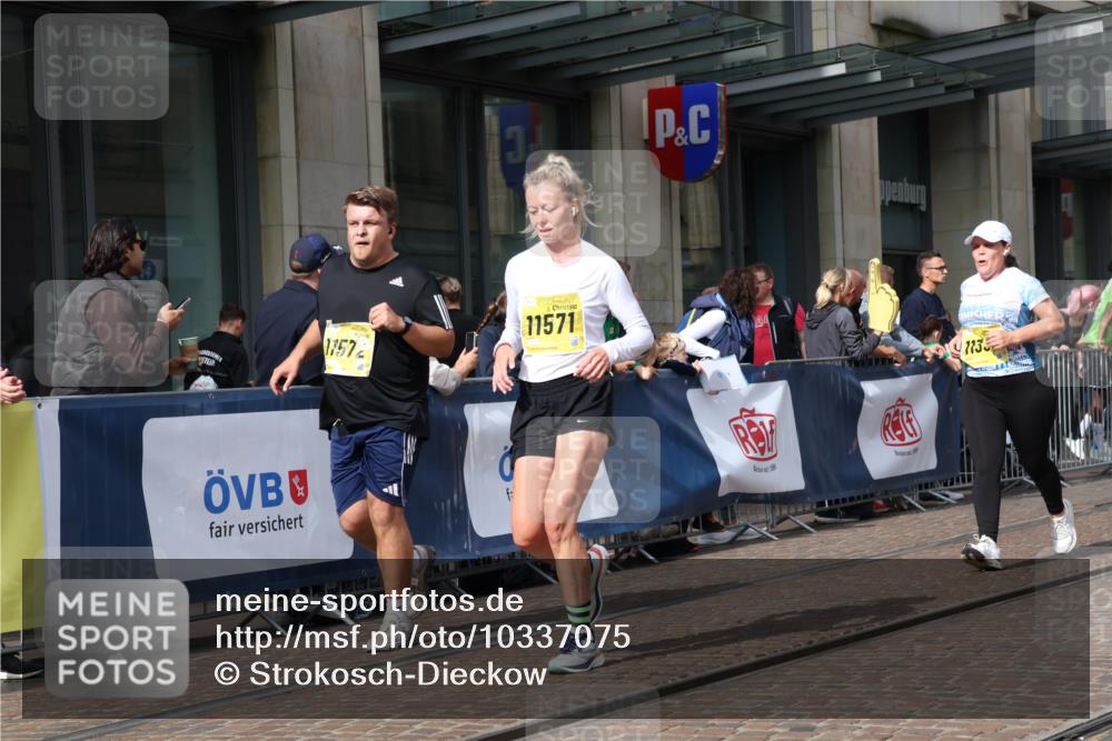 13.09.2026 - 21. swb-Marathon Bremen Strokosch-Dieckow http://msf.ph/oto/10337075 13.09.2026 11:05:15 Ziel 10168, 10186, 10238, 10259, 10260, 10432, 10457, 10717, 10864, 11146, 11314, 11334, 11387, 11394, 11520, 11521, 11571, 11572, 11724, 11791, 11892, 11947, 12055, 12156, 12251, 12273, 12330, 12362, 12501, 10370, 10411, 10465, 10576, 10697, 10718, 10741, 10800, 10802, 10850, 10975, 10995, 11102, 11105, 11157, 11218, 11281, 11326, 11584, 11616, 11722, 11900, 11939, 12002, 12011, 12064 meine-sportfotos.de