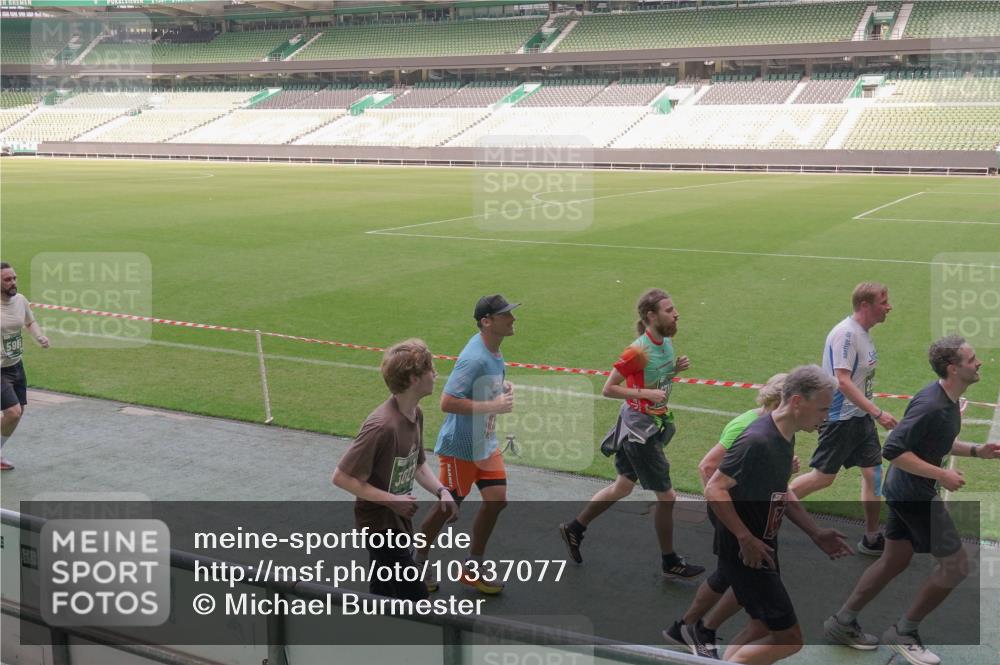 13.09.2026 - 21. swb-Marathon Bremen Michael Burmester http://msf.ph/oto/10337077 13.09.2026 13:13:25 Laufen im Stadion 118, 183, 270, 278, 349, 460, 514, 576, 600, 631, 695, 702, 933, 950, 1005, 1143, 1226, 1286, 1334, 1392, 1408, 1426, 1573, 1596, 1641, 1991, 2005, 2024, 2035, 2079, 2233, 2264, 2336, 2377, 2387, 2398, 2412, 2439, 2457, 2461, 2478, 2505, 2521, 2540, 2564, 2612, 2665, 2684, 2693, 2765, 2773, 2792, 2815, 2816, 2860, 2884, 2895, 2921, 2963, 2966, 2972, 2975, 3016, 3111, 3143, 3155, 3209, 3253, 3277, 3293, 3304, 3308, 3313, 3378, 3405, 3434, 3653, 3661 meine-sportfotos.de