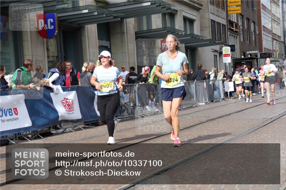 13.09.2026 - 21. swb-Marathon Bremen Strokosch-Dieckow http://msf.ph/oto/10337100 13.09.2026 11:05:15 Ziel 10168, 10186, 10238, 10259, 10260, 10432, 10457, 10717, 10864, 11146, 11314, 11334, 11387, 11394, 11520, 11521, 11571, 11572, 11724, 11791, 11892, 11947, 12055, 12156, 12251, 12273, 12330, 12362, 12501, 10370, 10411, 10465, 10576, 10697, 10718, 10741, 10800, 10802, 10850, 10975, 10995, 11102, 11105, 11157, 11218, 11281, 11326, 11584, 11616, 11722, 11900, 11939, 12002, 12011, 12064 meine-sportfotos.de