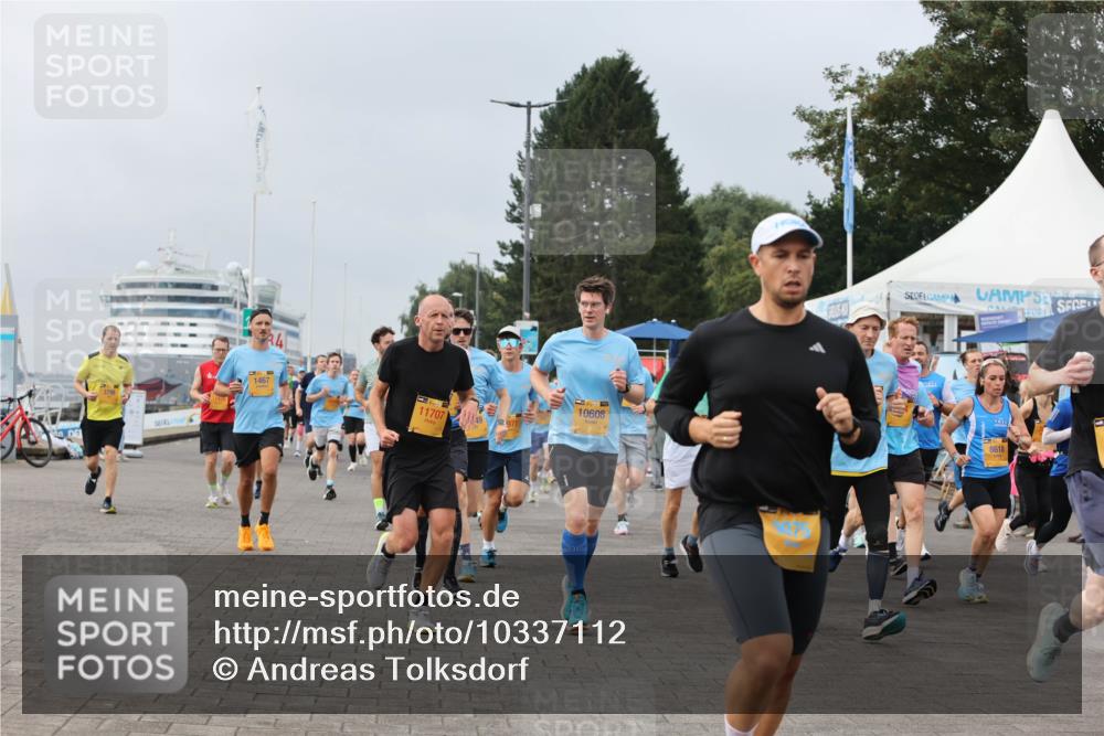13.09.2026 - Kiel Lauf Andreas Tolksdorf http://msf.ph/oto/10337112 13.09.2026 09:54:17 Kiellinie 1467, 11707, 10608, 8618 meine-sportfotos.de