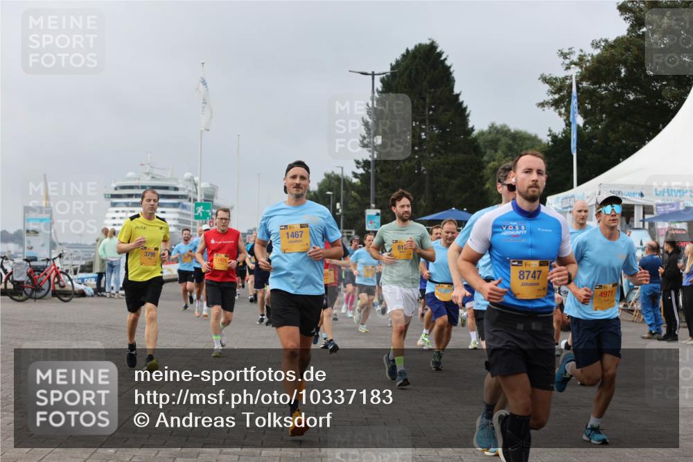 13.09.2026 - Kiel Lauf Andreas Tolksdorf http://msf.ph/oto/10337183 13.09.2026 09:54:19 Kiellinie 3799, 38, 1467, 11426, 470, 813, 38, 8747, 4971 meine-sportfotos.de