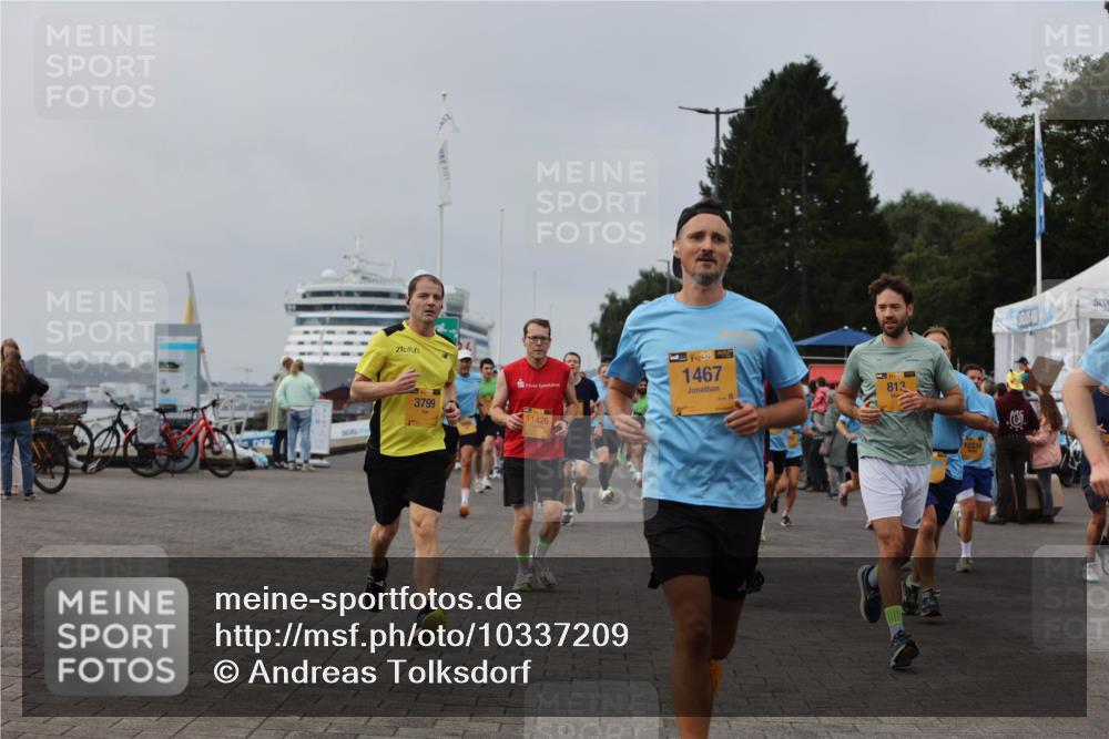13.09.2026 - Kiel Lauf Andreas Tolksdorf http://msf.ph/oto/10337209 13.09.2026 09:54:20 Kiellinie 3799, 11426, 38, 1467, 813, 12339 meine-sportfotos.de