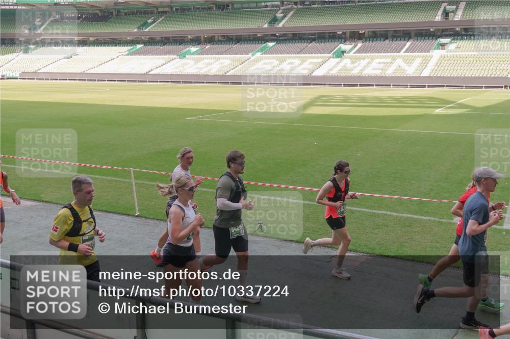13.09.2026 - 21. swb-Marathon Bremen Michael Burmester http://msf.ph/oto/10337224 13.09.2026 13:13:46 Laufen im Stadion 118, 183, 270, 278, 349, 460, 514, 576, 600, 631, 695, 702, 768, 933, 950, 956, 1005, 1008, 1143, 1286, 1334, 1392, 1408, 1426, 1573, 1596, 1641, 1818, 1819, 1991, 2005, 2024, 2035, 2079, 2233, 2264, 2314, 2387, 2412, 2439, 2457, 2461, 2478, 2505, 2521, 2540, 2564, 2612, 2665, 2684, 2693, 2765, 2773, 2792, 2815, 2816, 2829, 2838, 2860, 2884, 2887, 2895, 2921, 2963, 2966, 2972, 2975, 2978, 3016, 3111, 3155, 3209, 3253, 3277, 3293, 3304, 3313, 3378, 3405, 3428, 3434, 3653, 3661 meine-sportfotos.de